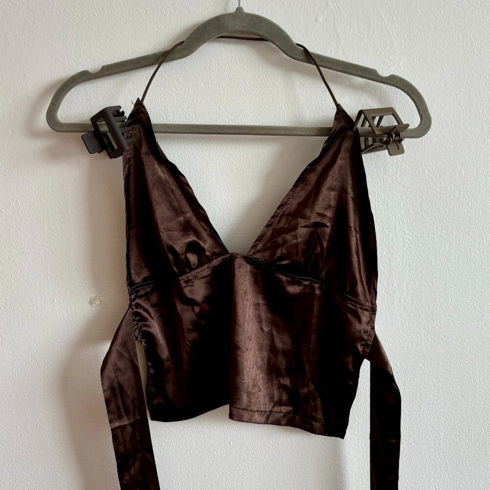 Deep V Neck Top Open Back Tie-knot Crop Top